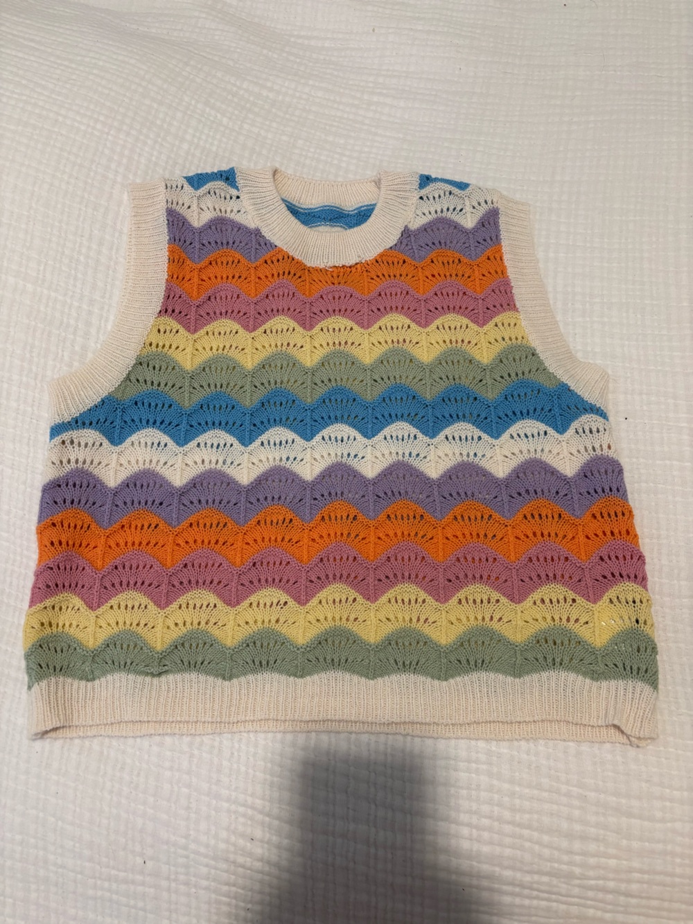 Multicolor Wave Knit Sleeveless Sweater Vest
